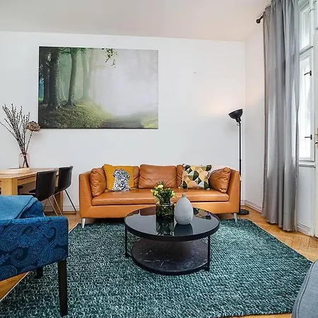 Cozy Art Nouveau With Balcony And Free Garage Apartamento Praga
